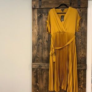 New Look pleated Maxi Dress UK size 18 (US 20)